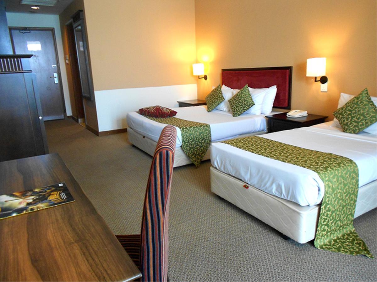 Hotel Legacy Port Dickson Esterno foto