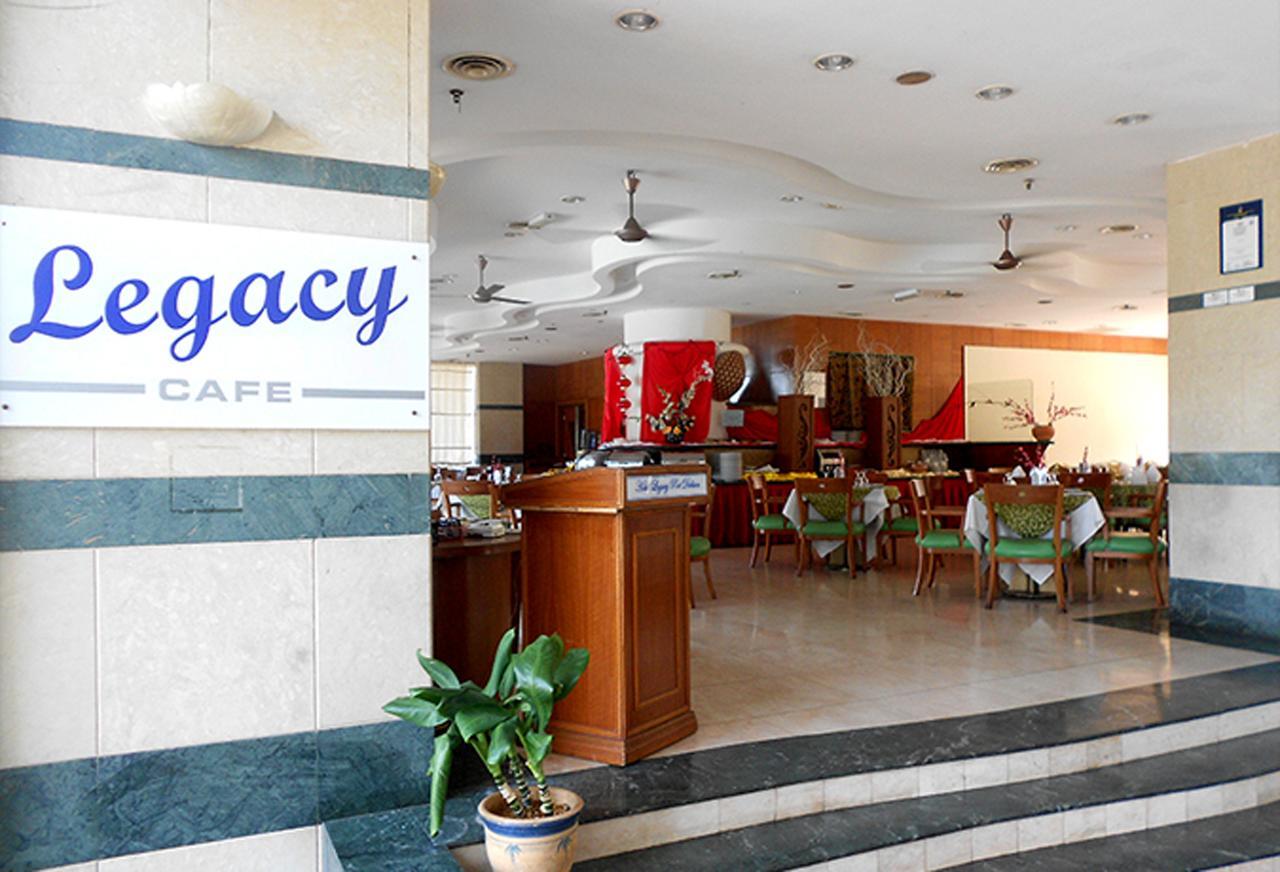 Hotel Legacy Port Dickson Esterno foto